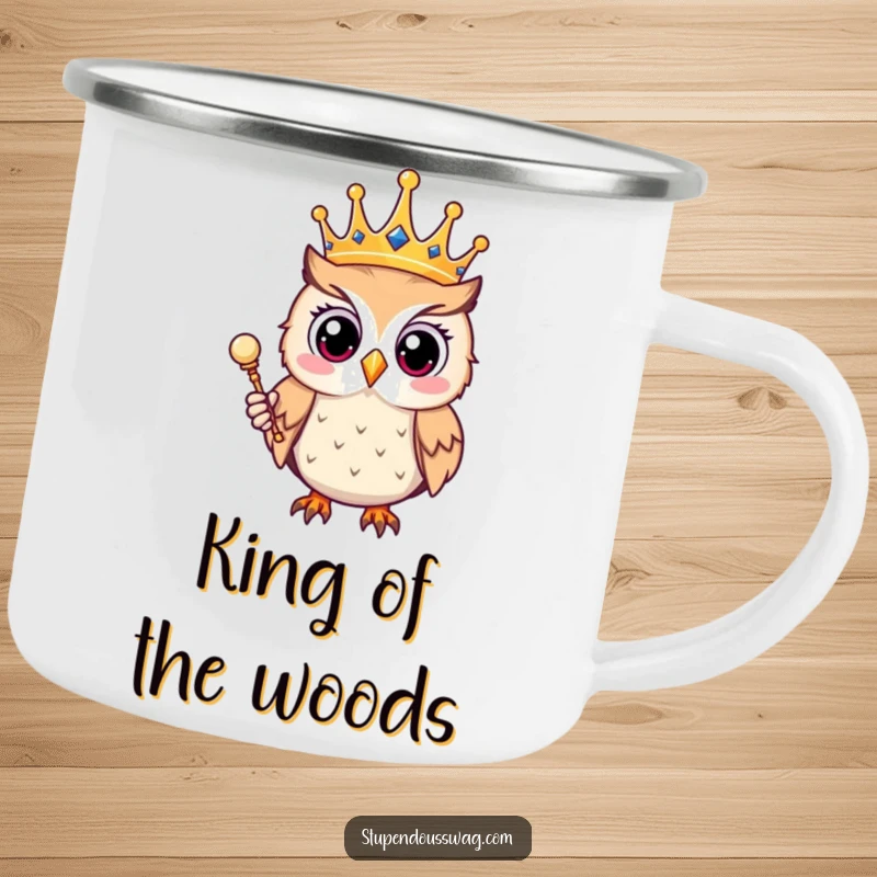 Funny camping mug showing a surprised owl wearing a crown and holding a scepter, perfect for enjoying beverages on outdoor trips with a regal twist.